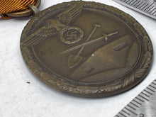 Charger l'image dans la galerie, Original WW2 German West Wall Medal (Deutsches Schutzwall-Ehrenzeichen) - The Militaria Shop
