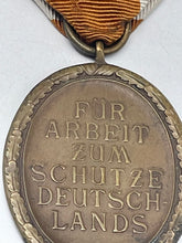 Charger l'image dans la galerie, Original WW2 German West Wall Medal (Deutsches Schutzwall-Ehrenzeichen) - The Militaria Shop
