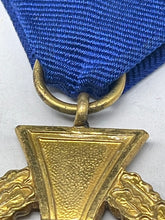Charger l'image dans la galerie, Original WW2 German Civil Service Faithful Service Medal for 40 years - The Militaria Shop

