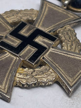 Charger l'image dans la galerie, Original WW2 German 25 Years Faithful Service Cross - The Militaria Shop
