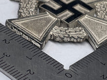 Charger l'image dans la galerie, Original WW2 German 25 Years Faithful Service Cross - The Militaria Shop
