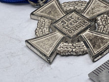Charger l'image dans la galerie, Original WW2 German 25 Years Faithful Service Cross - The Militaria Shop
