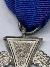 Charger l'image dans la galerie, Original WW2 German 25 Years Faithful Service Cross - The Militaria Shop

