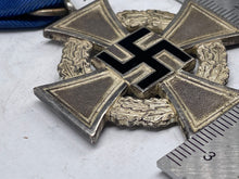Charger l'image dans la galerie, Original WW2 German 25 Years Faithful Service Cross - The Militaria Shop
