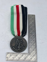 Charger l'image dans la galerie, WW2 German-Italian Africa Campaign Medal - The Militaria Shop
