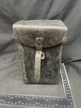 Load image into Gallery viewer, WW2 Wehrmacht Leather Pouch for the Command Fieldphone 33 - Waffenampt
