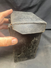 Load image into Gallery viewer, WW2 Wehrmacht Leather Pouch for the Command Fieldphone 33 - Waffenampt
