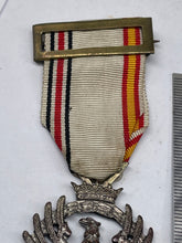 Charger l'image dans la galerie, Spanish WW2 "Blue Division" Medal for Spanish Volunteers on the Eastern Front - The Militaria Shop
