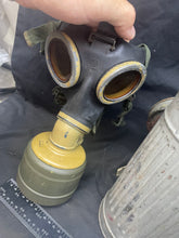 Load image into Gallery viewer, WW2 German Kriegsmarine Issue Gas Mask in Correct Navy Painted Tin
