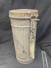 Load image into Gallery viewer, WW2 German Kriegsmarine Issue Gas Mask in Correct Navy Painted Tin
