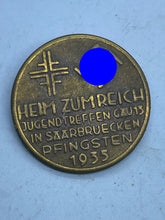 Charger l&#39;image dans la galerie, Original WW2 German Day Badge 
