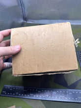 Lade das Bild in den Galerie-Viewer, Original WW2 British Home Front Civilian Gas Mask in Cardboard Box

