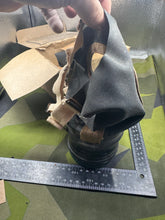Lade das Bild in den Galerie-Viewer, Original WW2 British Home Front Civilian Gas Mask in Cardboard Box
