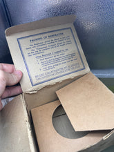 Lade das Bild in den Galerie-Viewer, Original WW2 British Home Front Civilian Gas Mask in Cardboard Box
