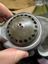 Lade das Bild in den Galerie-Viewer, Original WW2 British Army GSR General Service Respirator Gas Mask Set
