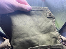 Charger l&#39;image dans la galerie, Original WW2 British Army Long-Hose Gas Mask with Bag
