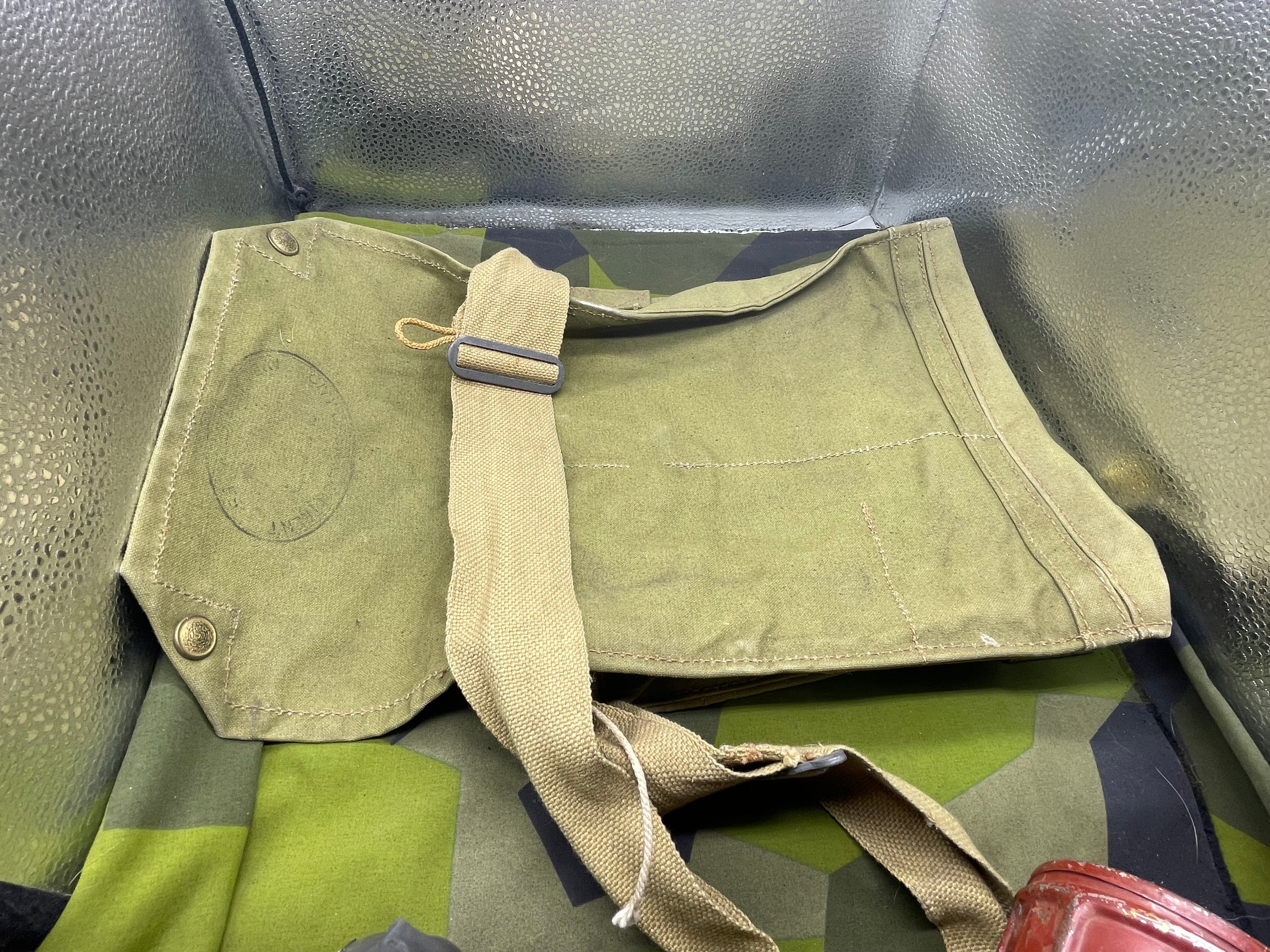 Original WW2 British Army Long-Hose Gas Mask with Bag - The Militaria Shop