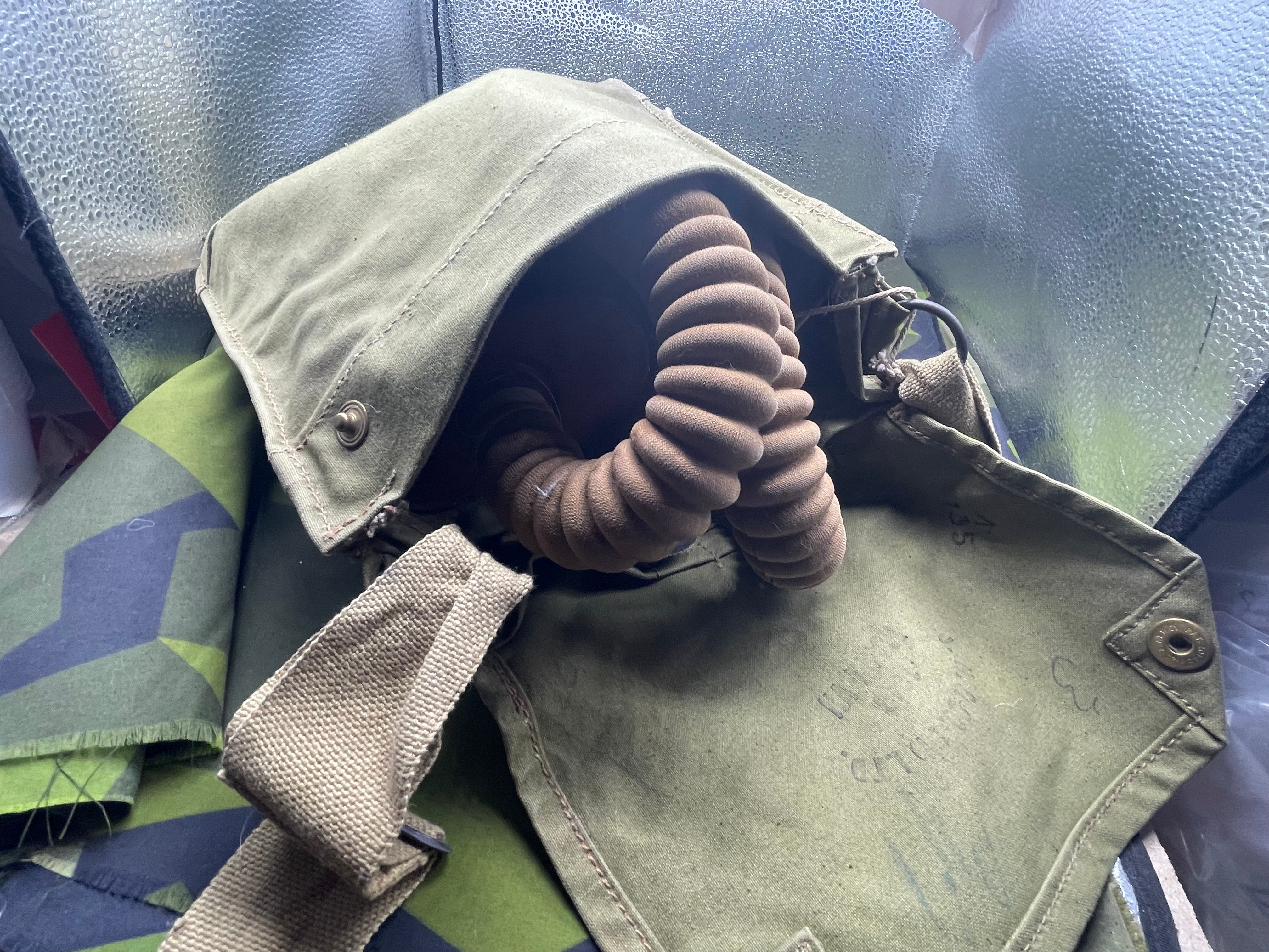 Original WW2 British Army Long-Hose Gas Mask with Bag - The Militaria Shop