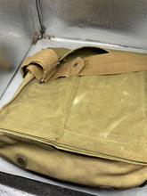 Lade das Bild in den Galerie-Viewer, Original WW2 Long Hose British Army Gas Mask &amp; Bag 1941 Dated - The Militaria Shop

