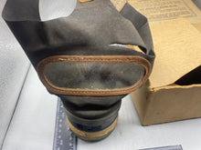 Charger l&#39;image dans la galerie, Original British WW2 Civilian Home Front Gas Mask in Cardboard Carrying Box
