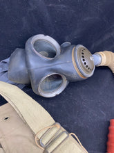 Load image into Gallery viewer, Original 1941 Dated British Army Service Gas Mask in 1942 Dated Bag
