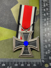 Load image into Gallery viewer, Original WW2 German Army Iron Cross 2nd Class - Maker Marked 24
