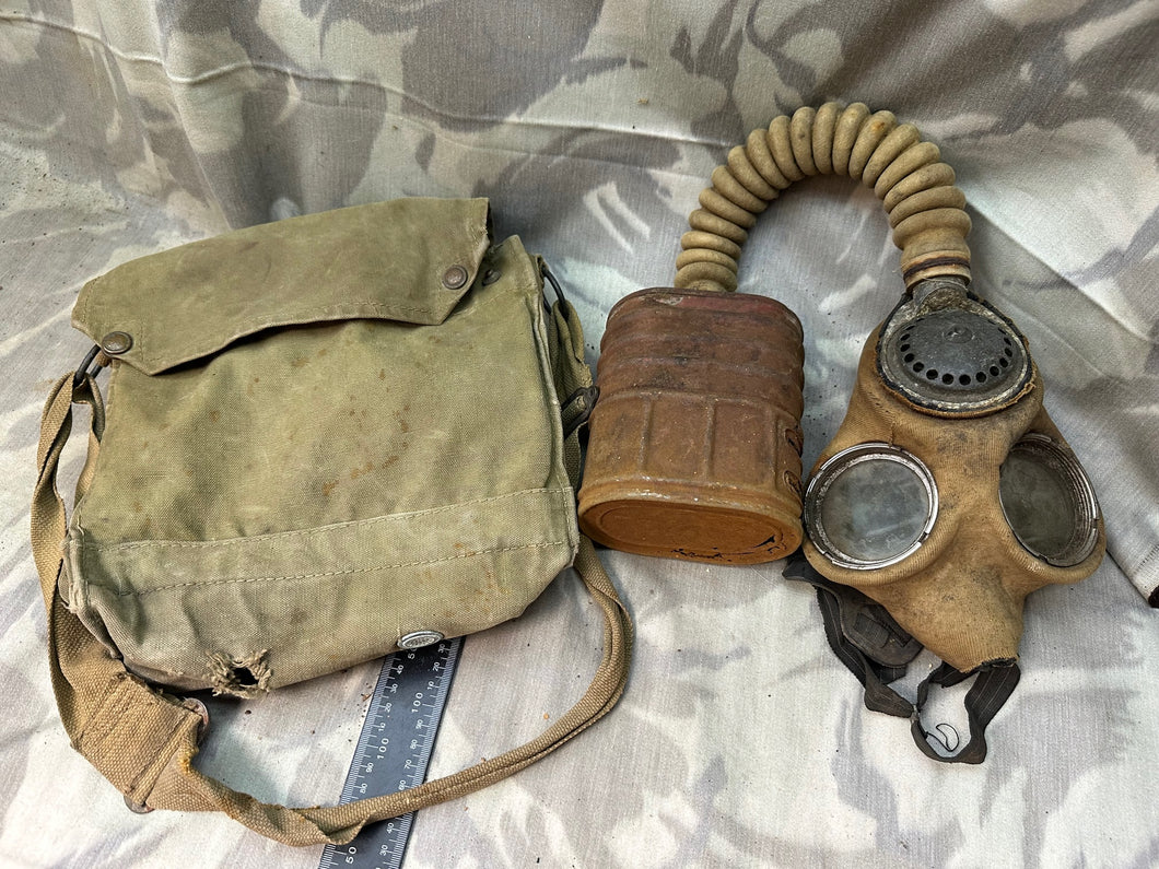 Original WW2 British Army Soldiers Gas Mask Set