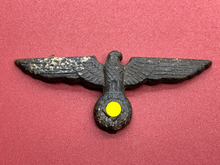 Load image into Gallery viewer, Original WW2 German Army Officers Cap Eagle Badge
