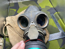Load image into Gallery viewer, Original British Home Front Warden's Gas Mask in Marked Bag
