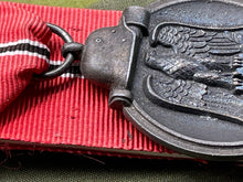 Load image into Gallery viewer, Original WW2 Third Reich Russian Front Service Medal
