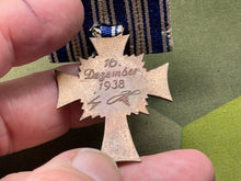 Charger l&#39;image dans la galerie, Original Third Reich Mother&#39;s Cross in Bronze - Court Mounted
