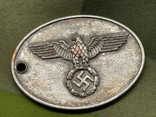 Charger l&#39;image dans la galerie, Original WW2 German Army Gestapo Warrant Disk
