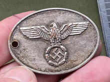 Charger l&#39;image dans la galerie, Original WW2 German Army Gestapo Warrant Disk

