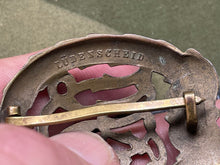 Charger l&#39;image dans la galerie, Original WW2 German DRL &#39;Reichssportabzeichen&#39; Bronze Sports Badge
