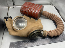 Charger l'image dans la galerie, Original WW2 British Army Soldier's Gas Mask in Used Condition - The Militaria Shop
