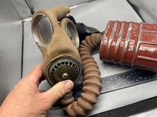 Charger l'image dans la galerie, Original WW2 British Army Soldier's Gas Mask in Used Condition - The Militaria Shop
