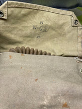 Load image into Gallery viewer, Original WW2 British Army GSR General Service Respirator Gas Mask Set
