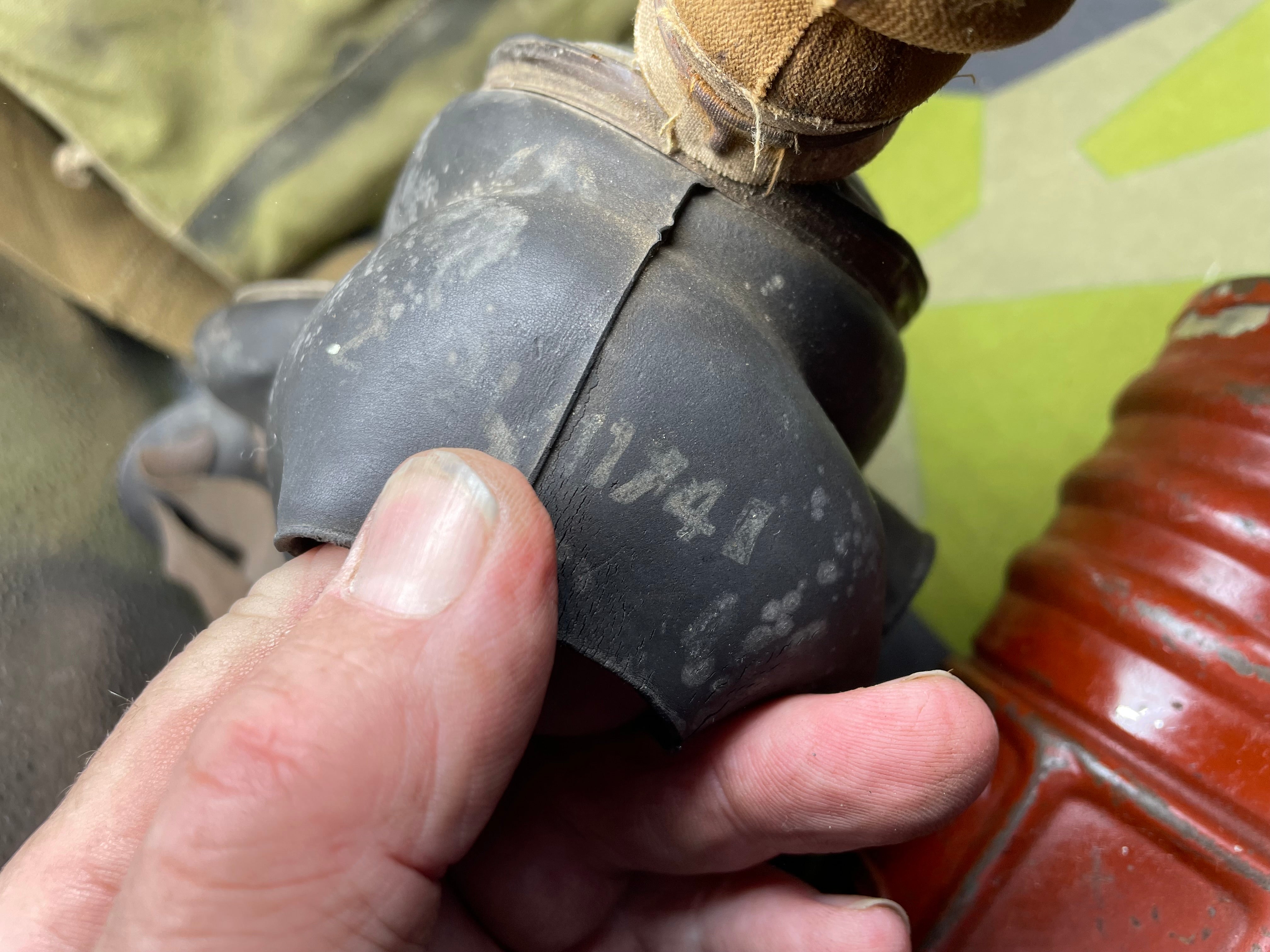 Original WW2 British Army GSR General Service Respirator Gas Mask Set - The Militaria Shop