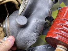 Lade das Bild in den Galerie-Viewer, Original WW2 British Army GSR General Service Respirator Gas Mask Set
