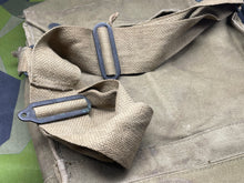 Charger l&#39;image dans la galerie, Original WW2 British Army GSR General Service Respirator Gas Mask Set
