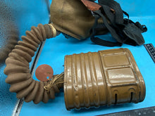 Charger l&#39;image dans la galerie, Original Pre-WW2 Dated British Army Gas Mask
