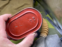 Charger l&#39;image dans la galerie, Original WW2 British Army GSR General Service Respirator Gas Mask Set
