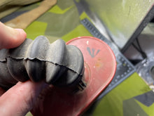 Charger l&#39;image dans la galerie, Original WW2 British Army GSR General Service Respirator Gas Mask Set
