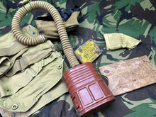 Charger l&#39;image dans la galerie, Rare Long Tube WW2 Canadian Army 1941 Dated Gas Mask Set - R.C.A.F

