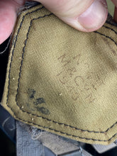 Load image into Gallery viewer, Original WW2 Dated British Army Soldier&#39;s Gas Mask in bag
