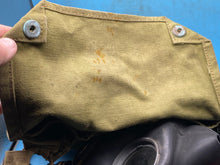 Load image into Gallery viewer, Original WW2 Dated British Army Soldier&#39;s Gas Mask in bag
