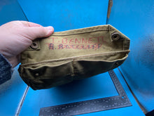 Load image into Gallery viewer, Original WW2 Dated Canadian Army Soldier&#39;s Gas Mask in named bag
