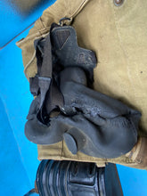 Load image into Gallery viewer, Original WW2 Dated Canadian Army Soldier&#39;s Gas Mask in named bag
