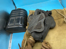 Load image into Gallery viewer, Original WW2 Dated Canadian Army Soldier&#39;s Gas Mask in named bag
