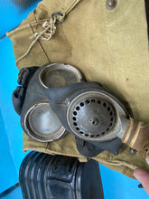 Load image into Gallery viewer, Original WW2 Dated Canadian Army Soldier&#39;s Gas Mask in named bag
